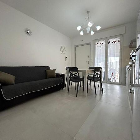 Casa Vacanze Regi Сан-Бенедетто-дель-Тронто Экстерьер фото